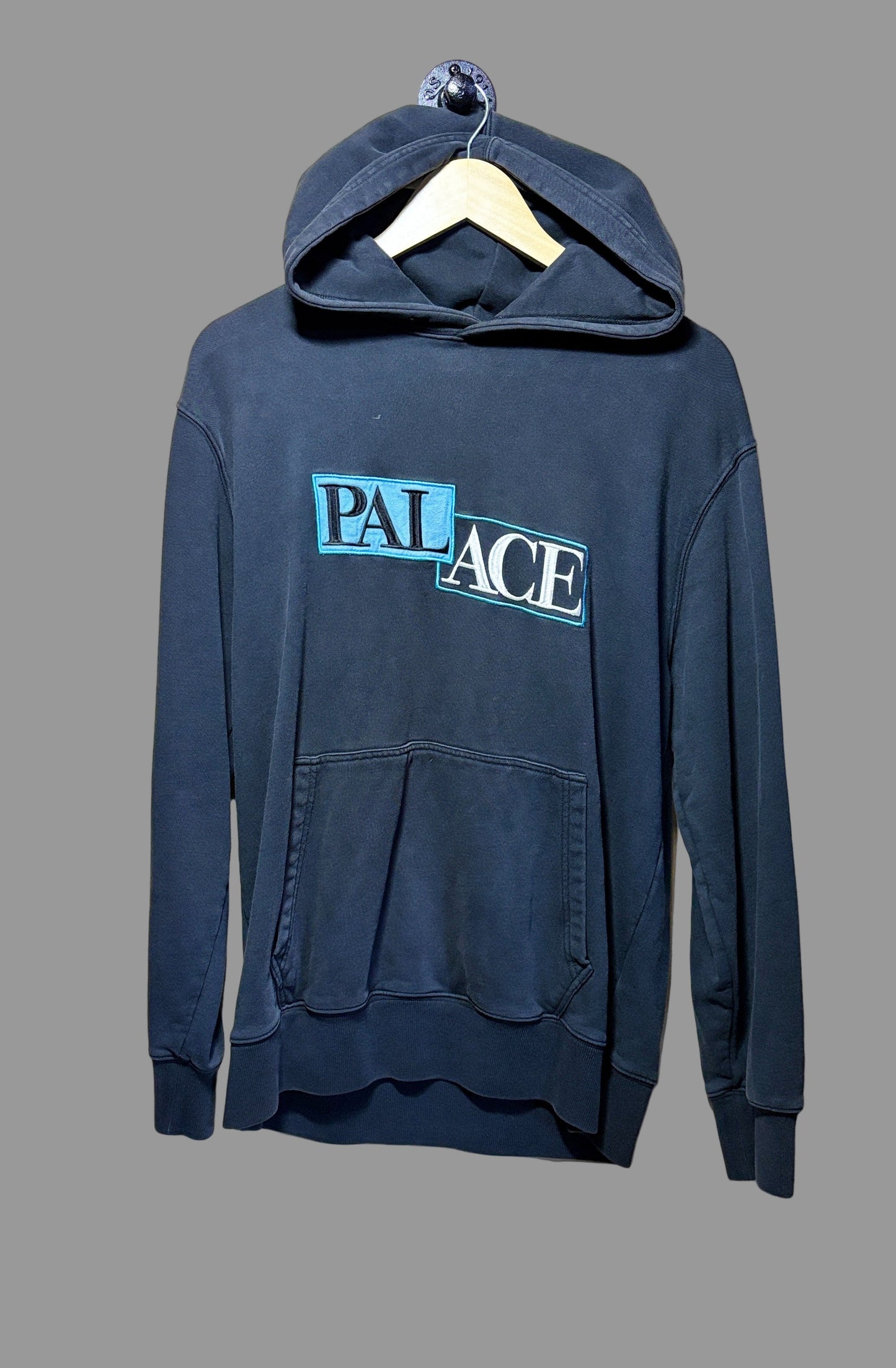 Palace Lovely Hoodie | Medium
