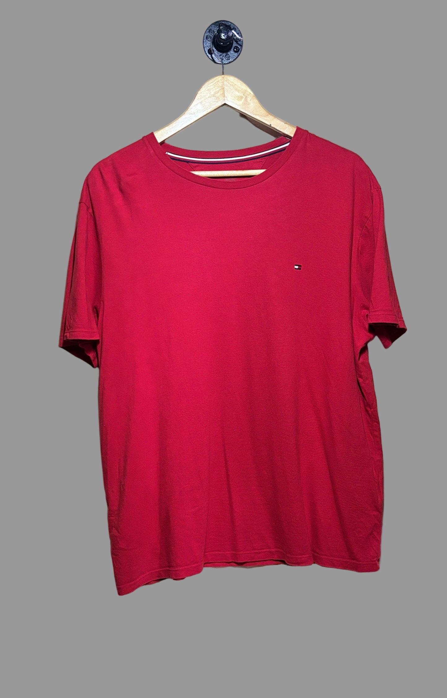Tommy Hilfiger Essential T-Shirt Red | Large