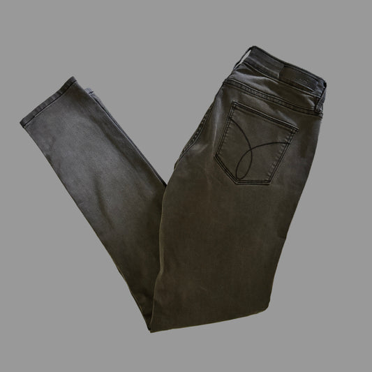 Calvin Klein Jeans | 27