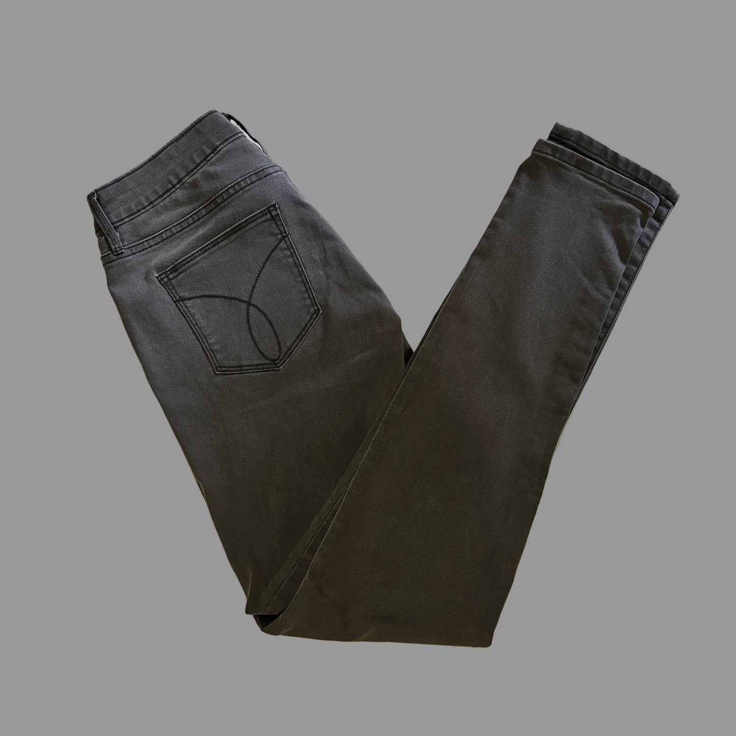 Calvin Klein Jeans | 27