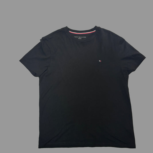 Tommy Hilfiger Essential T-Shirt Black | Medium