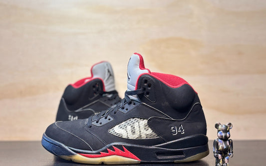 Supreme x Jordan 5 Retro Black | US11