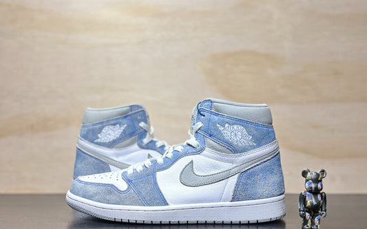 Jordan 1 Retro High Hyper Royal | US10