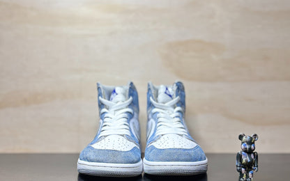 Jordan 1 Retro High Hyper Royal | US10