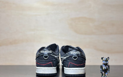 Nike SB Dunk Low Wasted Youth | US7