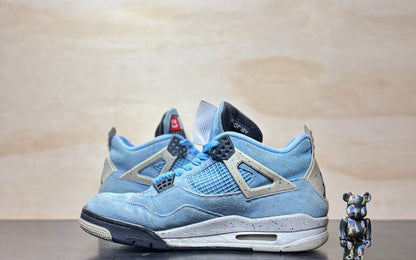 Jordan 4 Retro University Blue UNC | US9