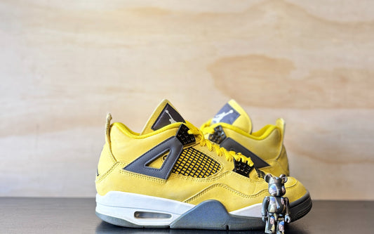 Jordan 4 Retro Lightning  | US9