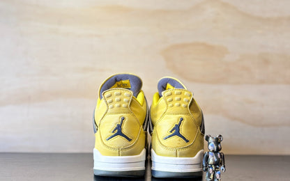 Jordan 4 Retro Lightning  | US9