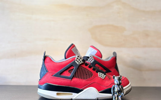 Jordan 4 Retro Toro Bravo | US9