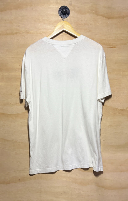 Tommy Hilfiger Embroidered Contrast Logo T-Shirt | X-Large